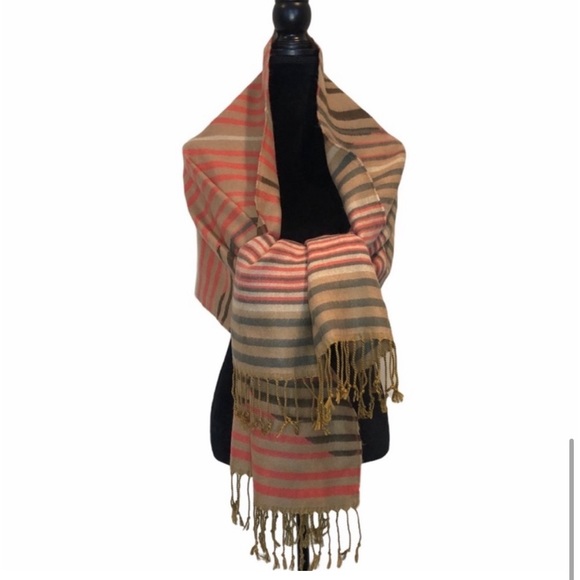 Earth tone striped oversized blanket scarf fringe detail western Navaho cowgirl - Picture 2 of 6